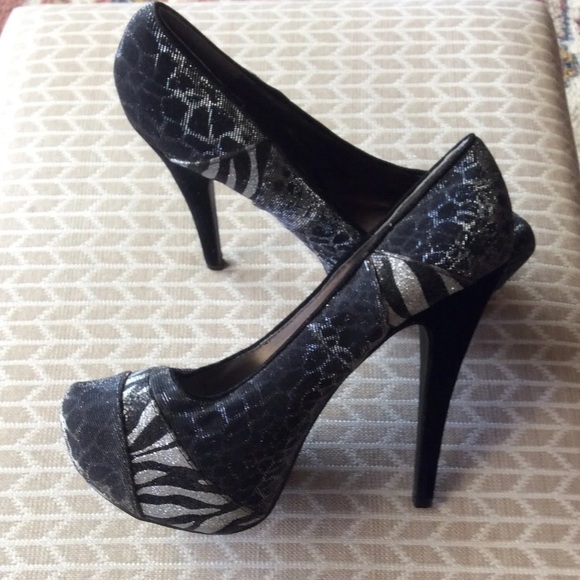 QUPID STILETTO PLATFORM HEELS SIZE 9 SEXY - Picture 1 of 8